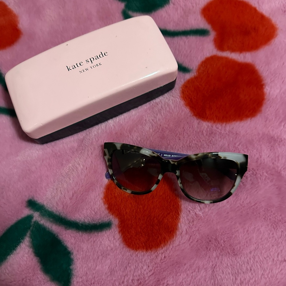 Kate spade sunglasses.